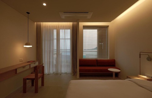 Hallim House | konst hotel
