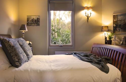Hepburn House | Kookaburra Ridge