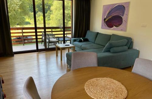 Veljun Ski Chalet | Korana Riverside
