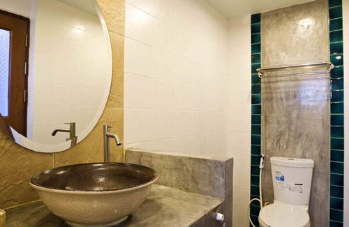 Talat Yot Hotel | Korbua House