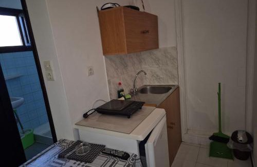 Myrina Apartment | Kostas Studios Apartments - Ενοικιαζόμενα δωμάτια με κουζινάκι