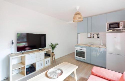 Corbeil-Essonnes Apartment | Kota Kalou Joli T2