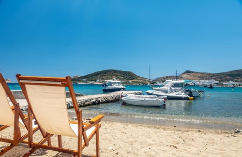 Apollonia House | Koufiakas boathouse