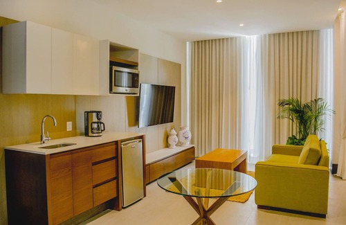 La Puntilla Hotel | Kovay Gardens