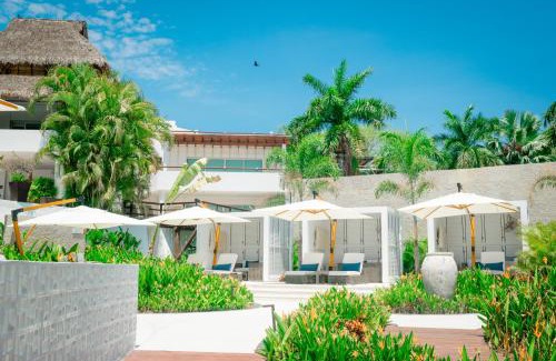 La Puntilla Hotel | Kovay Gardens