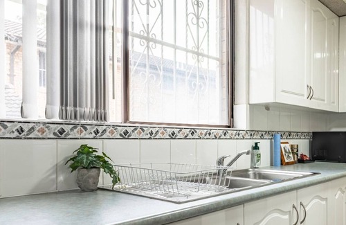 Cabramatta House | KozyGuru | Cabramatta | Spacious 3BR Townhouse
