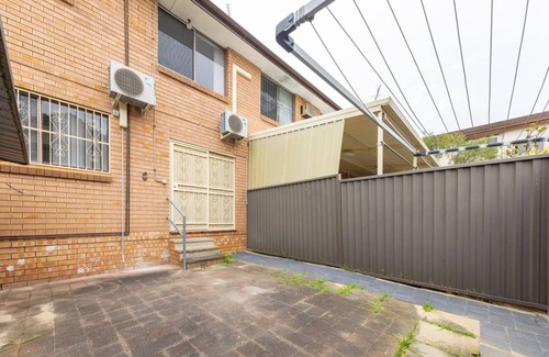 Cabramatta House | KozyGuru | Cabramatta | Spacious 3BR Townhouse