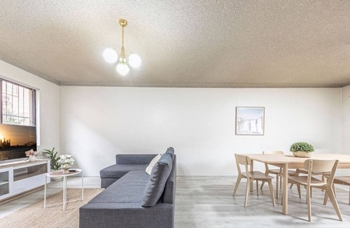 Cabramatta House | KozyGuru | Cabramatta | Spacious 3BR Townhouse