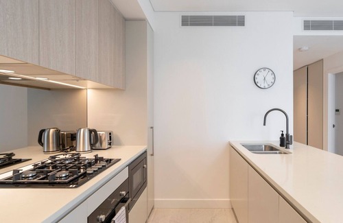 Rhodes Apartment | KozyGuru | Rhodes | Modern 2Bed Apt Parkingand Views