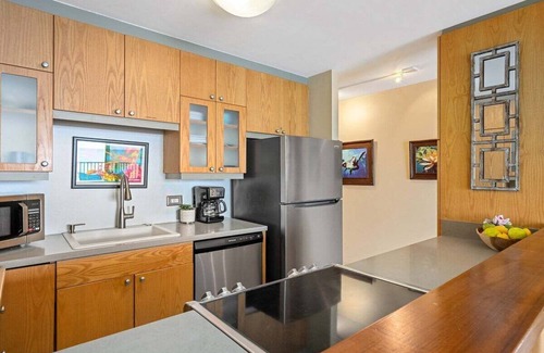 Kahana Condo | KR 215 Breathtaking Oceanfront 1BD Maui Condo