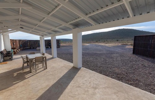 Camdeboo House | Kransplaas - Springbok Cottage