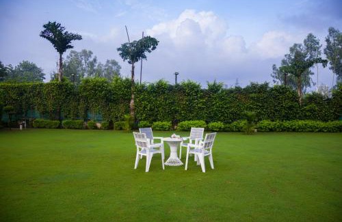 Noida Villa | Krishna Manor 3-BHK Farmhouse With Private Pool & Lush Garden Near Noida Expressway