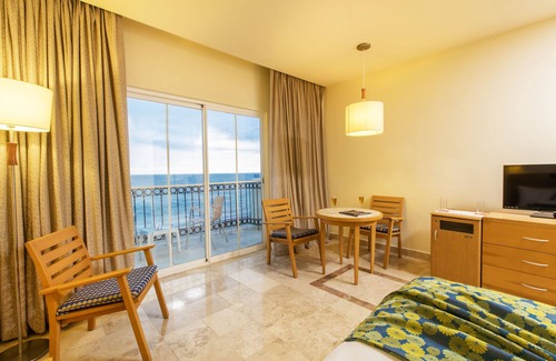 North Hotel Zone Resort | Krystal Vallarta - All Inclusive