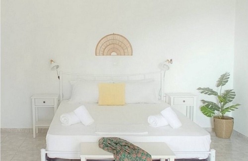 Platis Gialos Hotel | Ktima Vrisiana