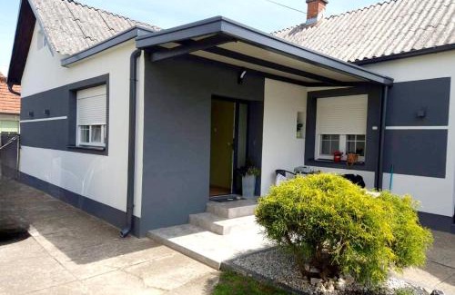 Pribislavec Apartment | Kuća za odmor BARBARELLA