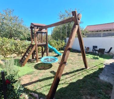 Vukovar Apartment | Kuća za odmor Mali vikend u Vukovaru