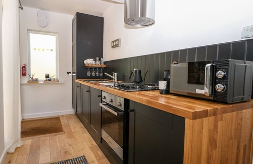 Tring Cottage | KUB HOUSE, luxury holiday cottage in Wigginton, Hertfordshire
