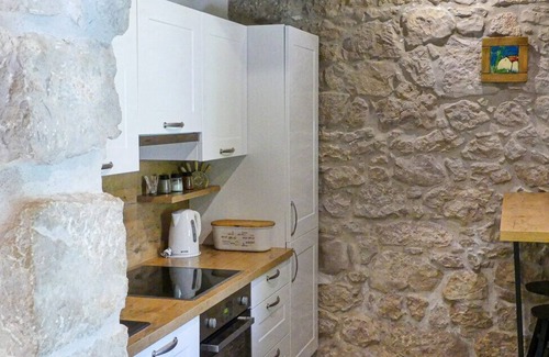 Gabonjin Villa | Kuca Ive by Villas Guide