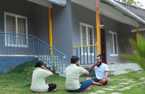 Devikolam Hotel | Kuhi The Mist