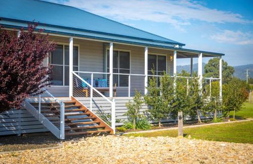 Broke House | Kulang Lodge in charming Broke with Large Swim Spa and games room suits up to 8 guests