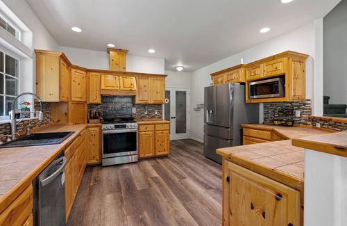Ashford House | Kuma Tako's Secluded Mt. Rainer Retreat