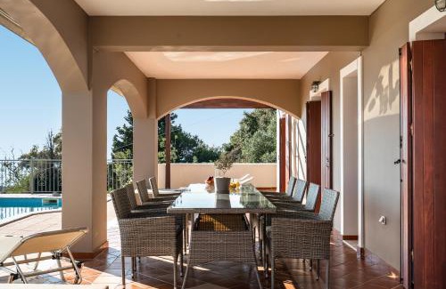 Manganos Villa | Kumusha Villa near Fiscardo