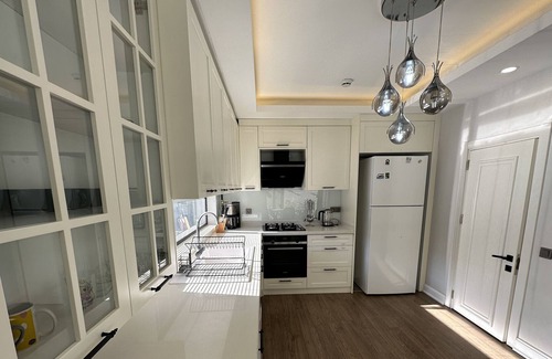 Lara Villa | Kundu Park Villas