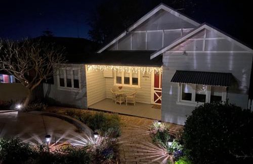 Kurrajong House | Kurrajong Holiday House - Family