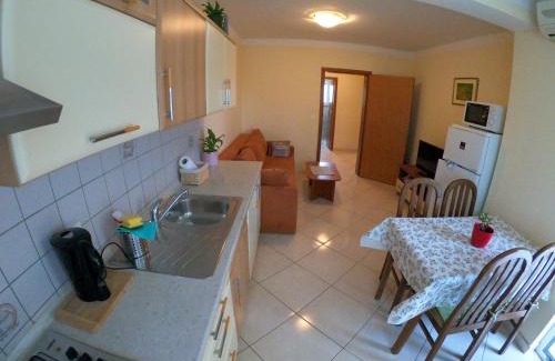 Mali Maj Apartment | Kvajera Apartment