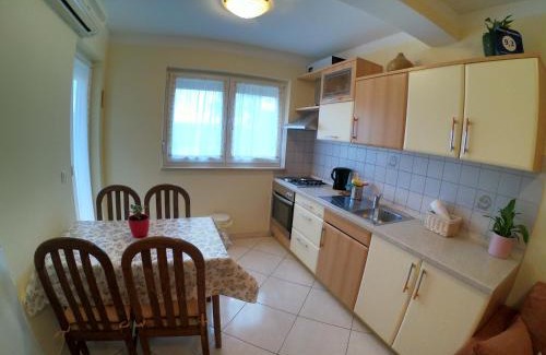 Mali Maj Apartment | Kvajera Apartment