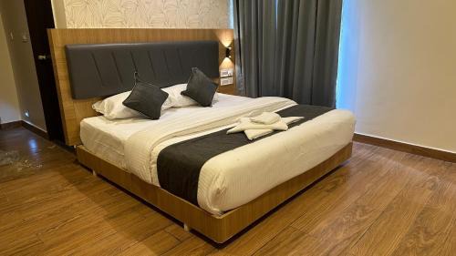 Tirupati Hotel | KVP GOLDEN INN