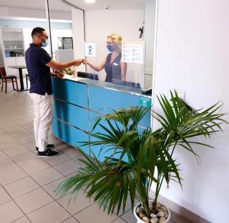 Rivesaltes Hotel | Kyriad Direct Perpignan Nord - Aéroport
