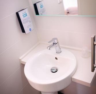 Rivesaltes Hotel | Kyriad Direct Perpignan Nord - Aéroport