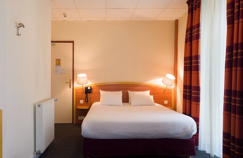 Lamballe Hotel | Kyriad Lamballe