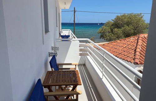 Diakofti Apartment | KYTHERA BEACH APARTMENTS