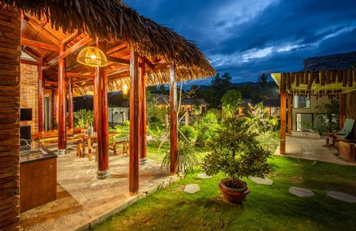 Hoa Vang Hotel | Lá Retreat near Ba Na Hills
