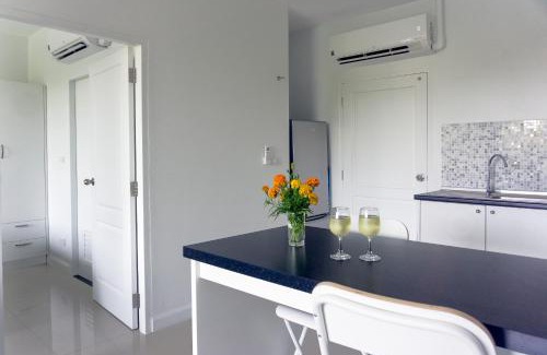 Huai Yang Apartment | Lägenhet i Blue Marin. Huay Yang, Thailand