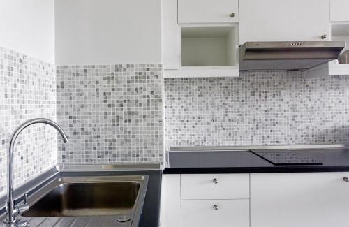 Huai Yang Apartment | Lägenhet i Blue Marin. Huay Yang, Thailand