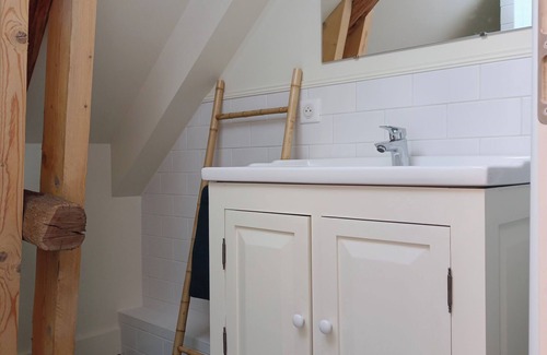 Grez-sur-Loing House | L’Âme de la Grange - Two Bedroom Guest House, Sleeps 4