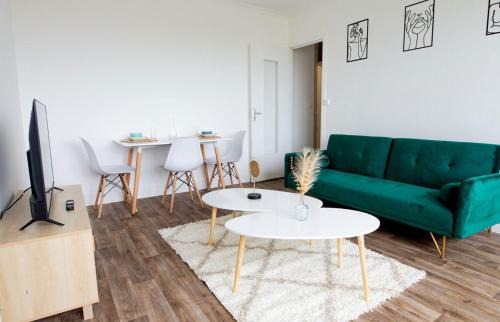 Aulnay-sous-Bois Apartment | L Échappée Bellini - Proche Paris - 15min Airport