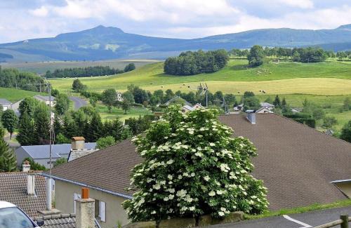 Saint-Front Apartment | "L'Abri" massif du Mézenc