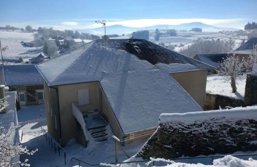 Saint-Front Apartment | "L'Abri" massif du Mézenc