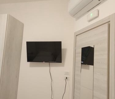 Citta Bassa House | L'Affaire Du Collier