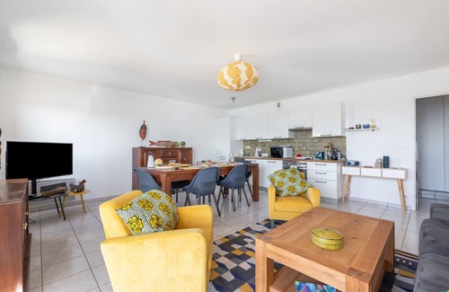 Courtoisville-Sillon-Moka Apartment | L'Airelle - Two Bedroom Apartment, Sleeps 4