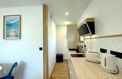 Annecy Apartment | L'Albigny - Lovely Studio - 150 m beach