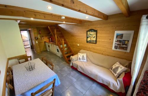 Les Orres Apartment | L ALPIN bel appartement avec terrasse dans vieille ferme de montagne rénovée