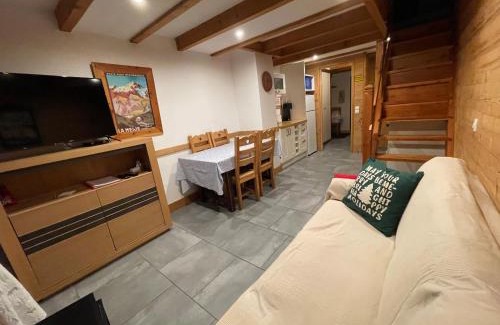 Les Orres Apartment | L ALPIN bel appartement avec terrasse dans vieille ferme de montagne rénovée