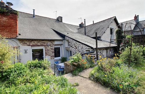 Mauron House | L'Ancien Bistrot - MAURON