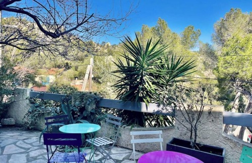 Ensues-la-Redonne Apartment | L'ancre, de Figuières à Mejean