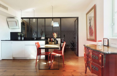 Bordeaux Golden Triangle Apartment | L'appartement de Margot *